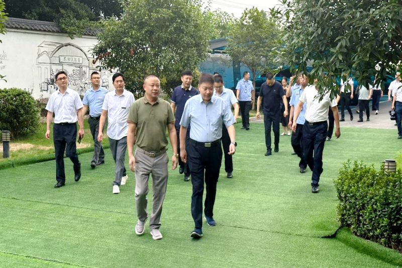 重庆市市场监管局局长亲临公司考察,共商食品安全与市场监管